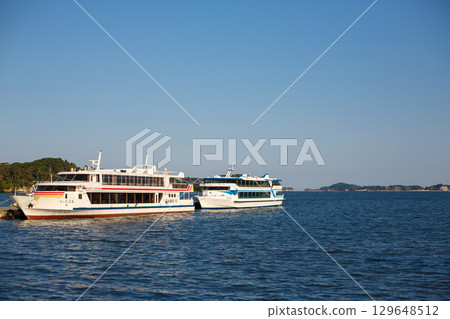 Matsushima Bay sightseeing boat 129648512