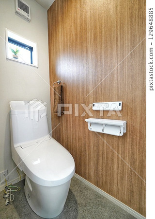 新建房子裡乾淨的廁所 129648885