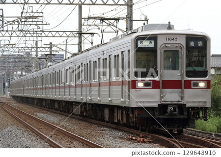 Tobu 10000 series 11643F "Local Ikebukuro" 129648910