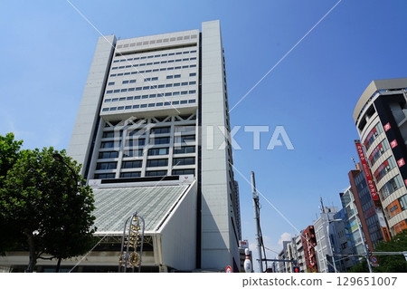 The majestic Sunplaza towering over Nakano July Nakano 121 Nakano Sunplaza 129651007