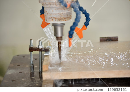 3D robot milling and sculpting stone 3D robot milling and sculpting stone 129652161