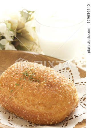 咖哩麵包 咖哩麵包 129654340