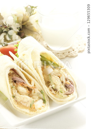 Roast beef tortillas Roast beef tortillas 129655309