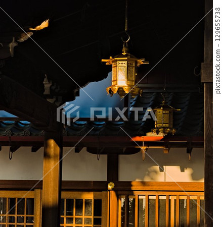 清晨山寺 129655738