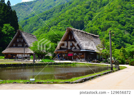 富山縣五箇山市菅沼合掌造村 富山縣五箇山市菅沼合掌造村 129656872