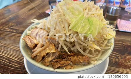 Restaurant menu (vegetable Mashi Jiro-style ramen) 129656993