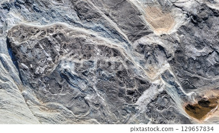 Nagatoro Rock Bed Path 129657834