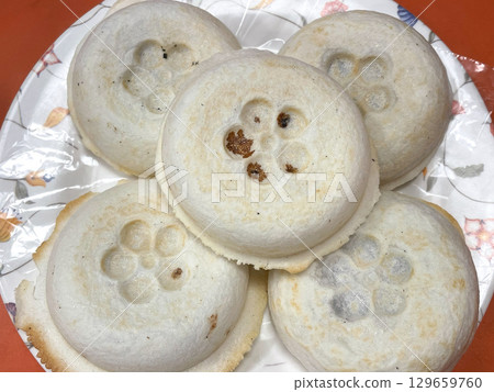 Umegae mochi, a specialty of Dazaifu Tenmangu Shrine in Fukuoka, dedicated to the god of learning Umegae mochi, a specialty of Dazaifu Tenmangu Shrine in Fukuoka, dedicated to the god of learning 129659760