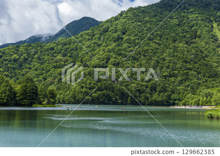 Summer scenery of Lake Yunoko in Oku-Nikko Summer scenery of Lake Yunoko in Oku-Nikko 129662385