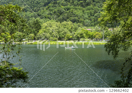 Summer scenery of Lake Yunoko in Oku-Nikko Summer scenery of Lake Yunoko in Oku-Nikko 129662402