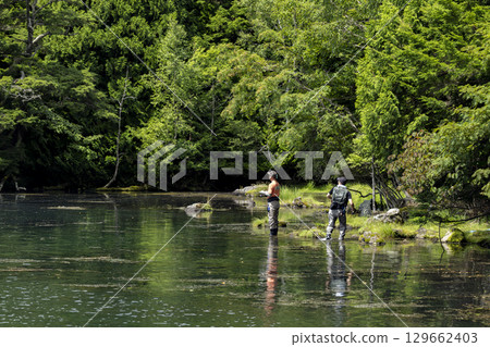 Summer scenery of Lake Yunoko in Oku-Nikko Summer scenery of Lake Yunoko in Oku-Nikko 129662403