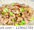中式家常菜：蘿蔔乾炒毛豆 129662789
