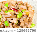 中式家常菜：蘿蔔乾炒毛豆 129662790