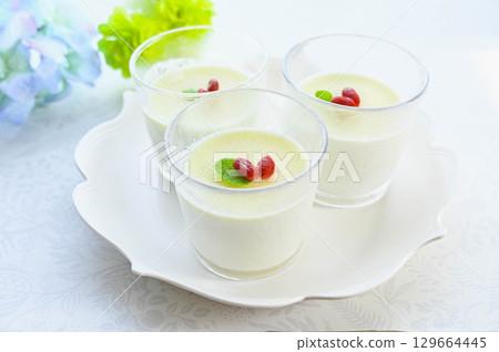 手工杏豆腐 手工杏豆腐 129664445