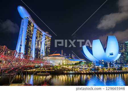 Marina Bay Sands at night in Singapore 129665946