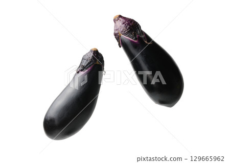 光滑的成熟茄子 129665962