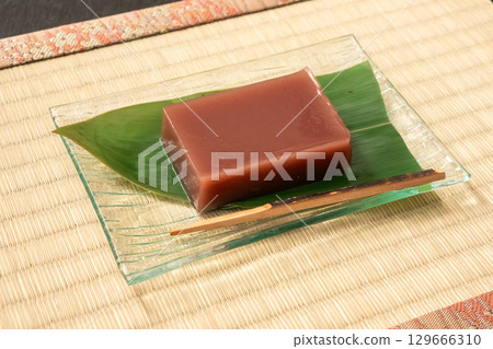 Mizuyokan, a traditional Japanese summer sweet 129666310