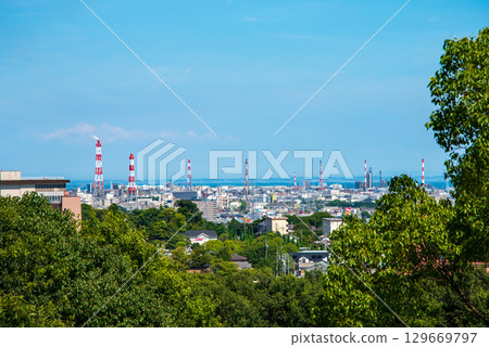 夏季市民公園（四日市南丘陵公園北區 從瞭望台眺望四日市容及工業園區煙囪） 129669797