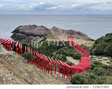 Motonosumi Shrine 129672902