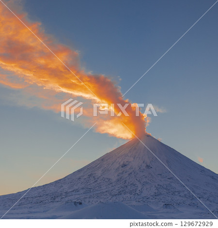 At peak of volcanic eruption, plume of smoke rose up to several km, spreading ash emissions for many km from crater. Volcanic activity could affect both international, low-flying commercial aircraft 129672929