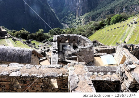 Machu Picchu on a sunny day, Temple of the Sun, World Heritage Site, Peru, South America 129673374