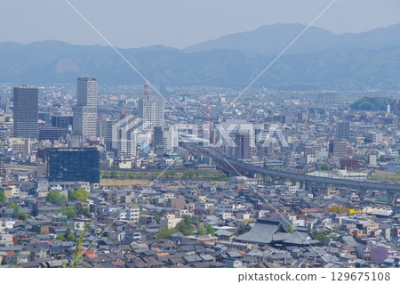 The view from the Hachimanyama observatory in the center of Fukui city 129675108