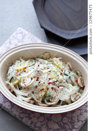 Pickled onion and horse mackerel Pickled onion and horse mackerel 129675475