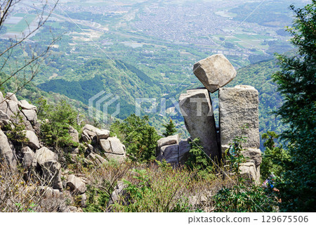 禦在所山 129675506