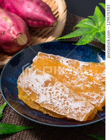 Sweet dried sweet potato 129676583