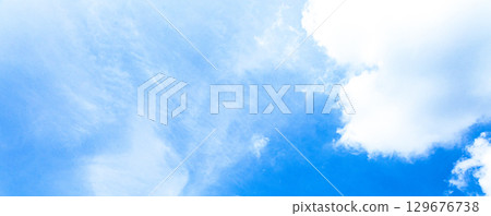 秋天藍天白雲的簡單風景 秋天藍天白雲的簡單風景 129676738
