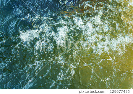 水面反射水面 水面反射水面 129677455