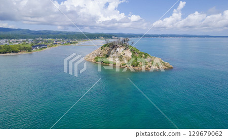 Mitsuke Island, which collapsed and deformed in the 2024 Noto Peninsula earthquake / Drone photography and aerial photography 129679062