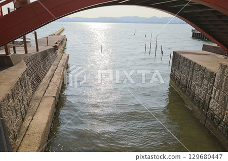 從奧浜名湖大橋上眺望的景色 從奧浜名湖大橋上眺望的景色 129680447