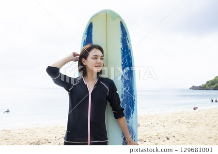 衝浪板和女士們 129681001