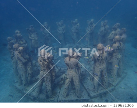 Indonesia, Gili Meno Island, underwater stone statues 129681306