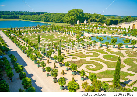 Beautiful gardens and fountains of the Palace of Versailles in France - Spectacular scenery of a World Heritage Site 129685992