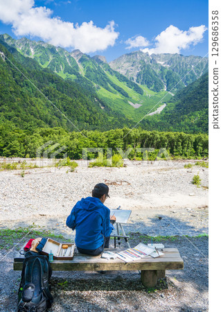 《長野郡》夏季上高地的畫家 《長野郡》夏季上高地的畫家 129686358