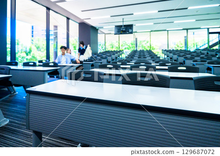 University image 129687072