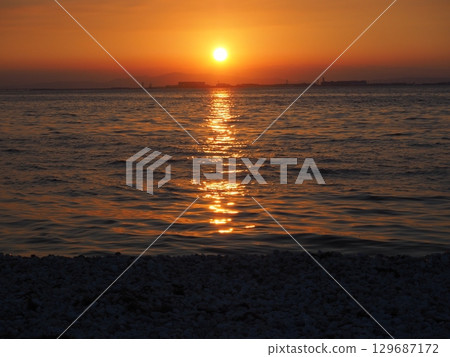 Evening landscape of the sea Evening landscape of the sea 129687172