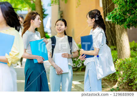 女大學生 129688909