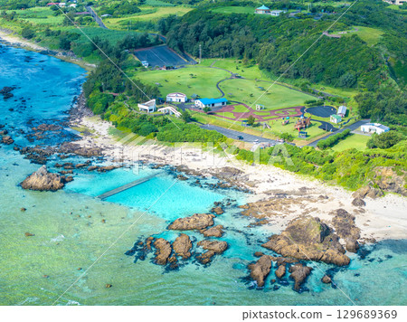 Cape Ayamaru in summer (Amami Oshima, Kagoshima Prefecture) Cape Ayamaru in summer (Amami Oshima, Kagoshima Prefecture) 129689369