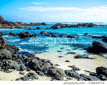 夏季的土森海灘（鹿兒島縣奄美大島） 129689374