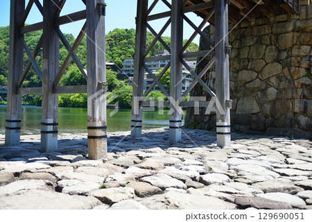 Kintaikyo Bridge, Iwakuni City, Yamaguchi Prefecture (Three Famous Bridges in Japan) Kintaikyo Bridge, Iwakuni City, Yamaguchi Prefecture (Three Famous Bridges in Japan) 129690051