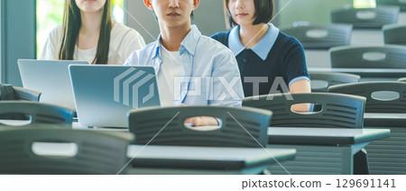 大學形象 129691141