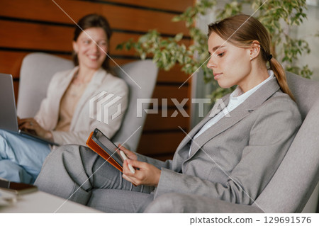 Business Meeting Emphasis on Focus and Collaboration in Todays Modern Workplace Environment Business Meeting Emphasis on Focus and Collaboration in Todays Modern Workplace Environment 129691576