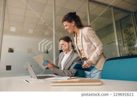 A Collaborative Workspace where Professionals are Actively Engaged in Meaningful Discussion A Collaborative Workspace where Professionals are Actively Engaged in Meaningful Discussion 129691621