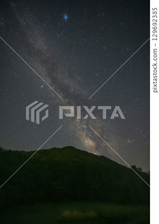 A very beautiful starry sky at Mt. Sanbe in Shimane Prefecture, Japan A very beautiful starry sky at Mt. Sanbe in Shimane Prefecture, Japan 129692385