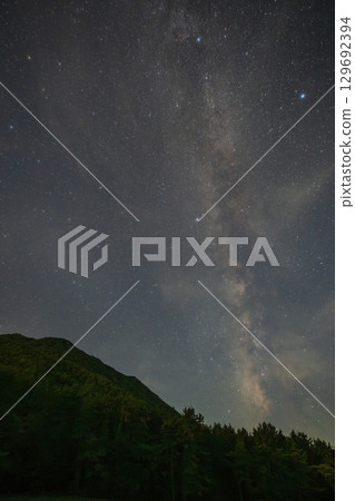 A very beautiful starry sky at Mt. Sanbe in Shimane Prefecture, Japan A very beautiful starry sky at Mt. Sanbe in Shimane Prefecture, Japan 129692394