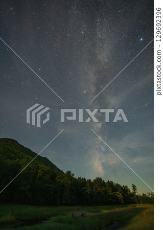 A very beautiful starry sky at Mt. Sanbe in Shimane Prefecture, Japan A very beautiful starry sky at Mt. Sanbe in Shimane Prefecture, Japan 129692396