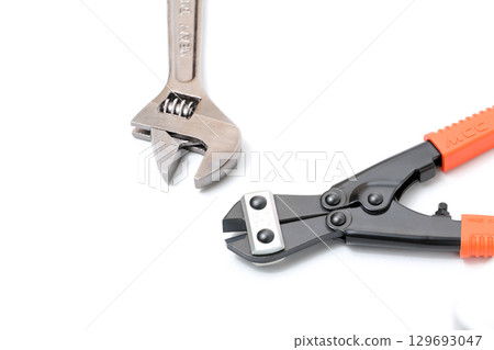 Wrenches, spanners, tools, implements, DIY, wire clippers, screws, nuts, bolts, industry, repair, carpentry 129693047